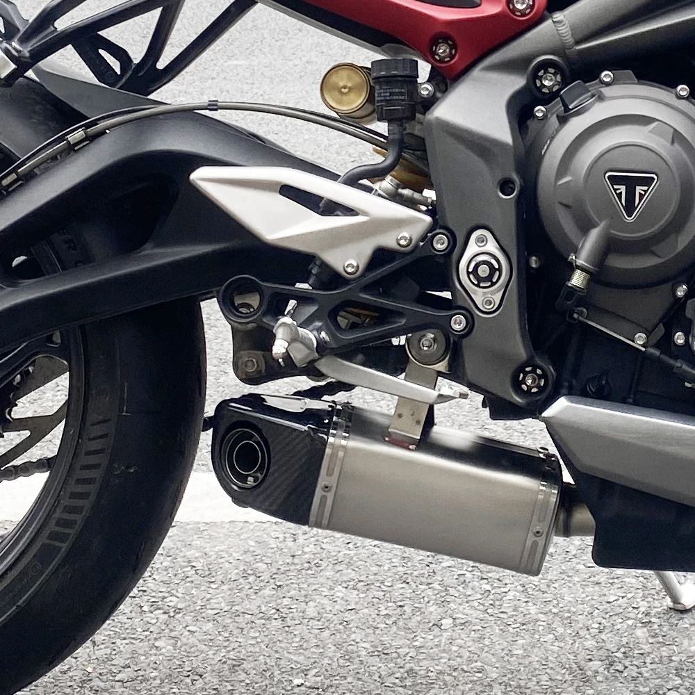Tubo escape Street Triple 765 fibra carbono – conexión silenciador - imagen 3