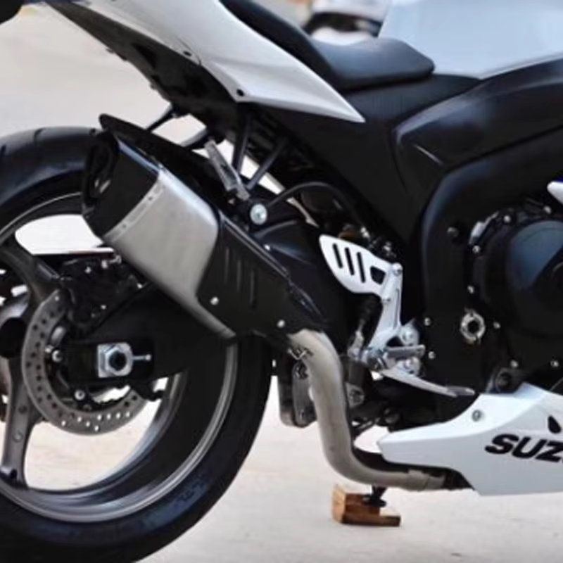 Tubo de conexión medio para el escape de Suzuki GSXR1000