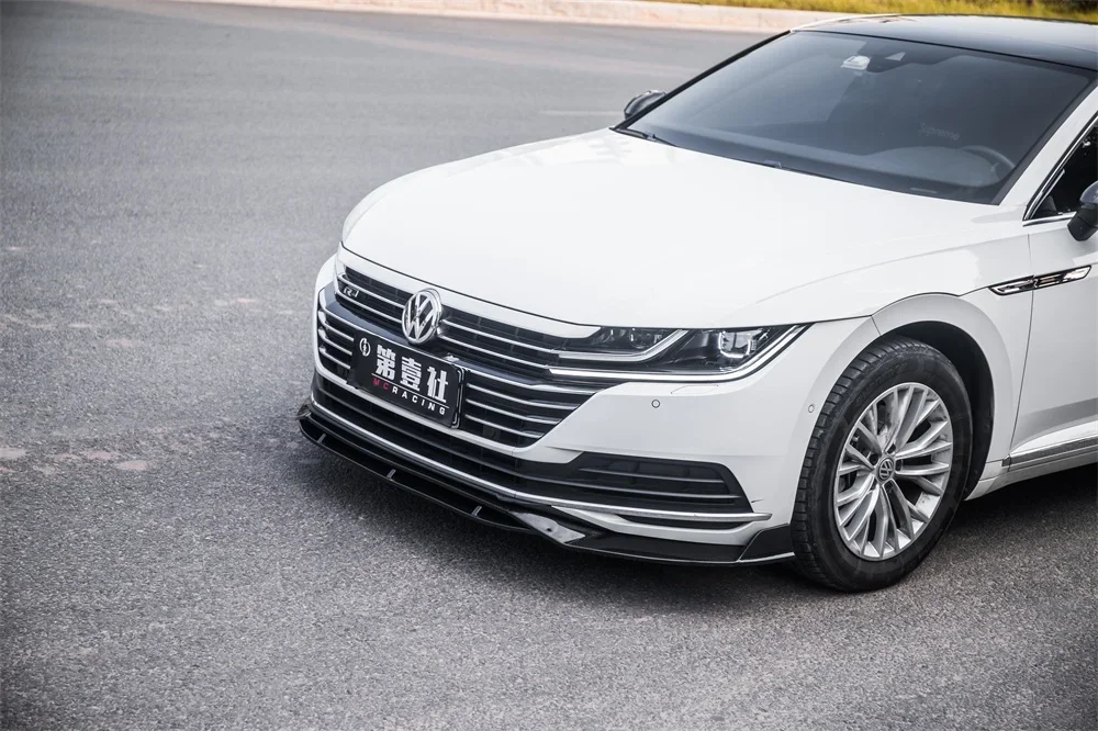 Labio delantero negro brillante para Volkswagen CC 2019