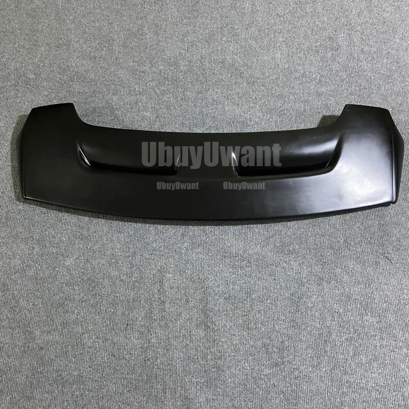 Alerón de fibra de carbono para Lexus CT200h visto desde atrás