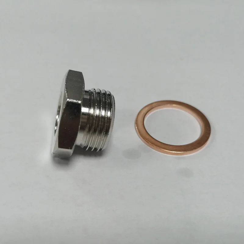 Detalle de las roscas del adaptador para sensor O2
