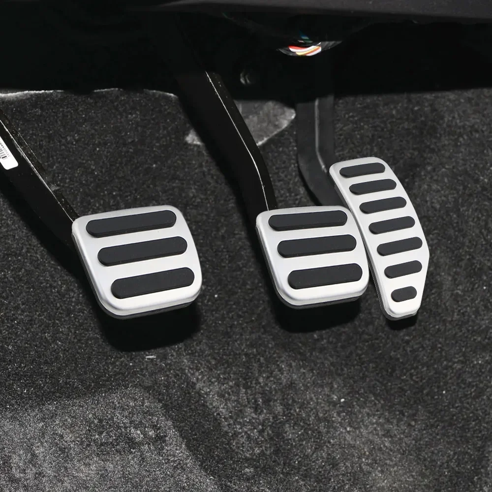 Cubiertas de pedales inox antideslizantes para Isuzu D-MAX (2017-2024) - imagen 2