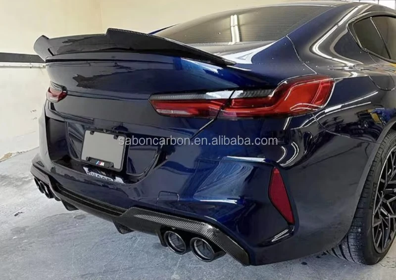 Vista lateral del difusor montado en el BMW M8