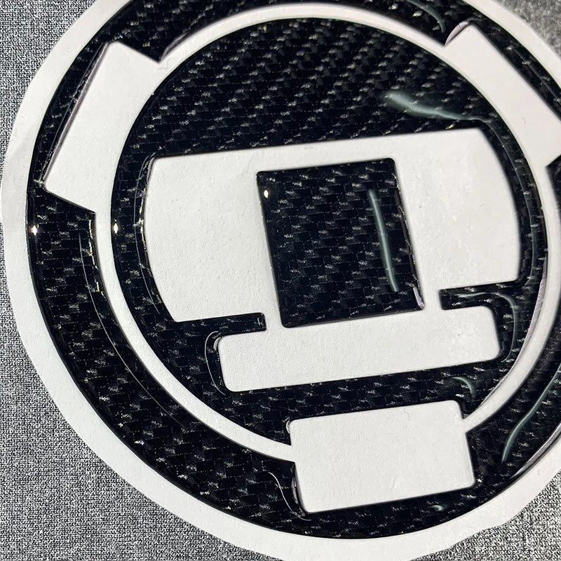 Detalle del acabado en fibra de carbono 3D de la calcomanía