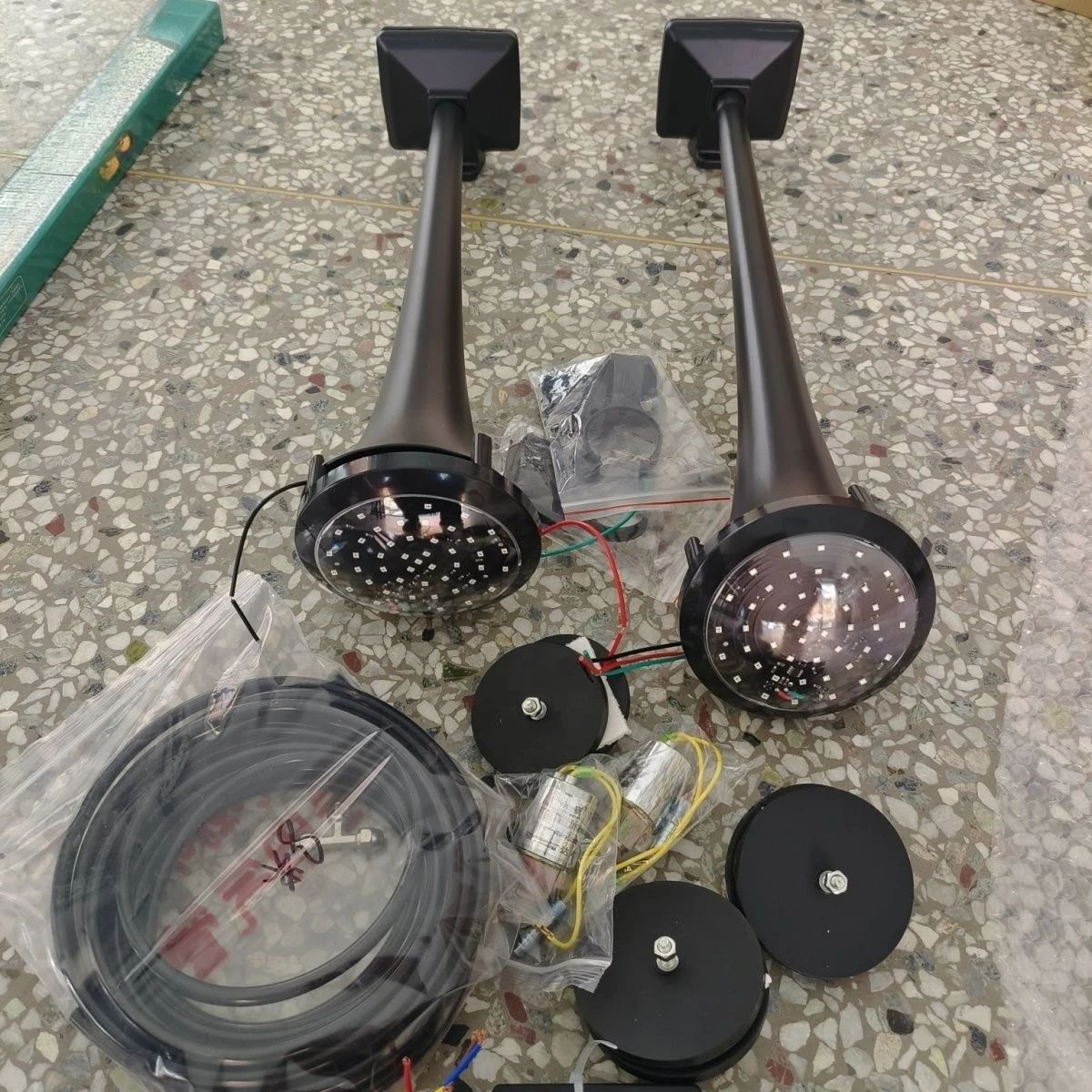 Bocina de aire 24 V para camión, doble tono agudo y grave - imagen 2