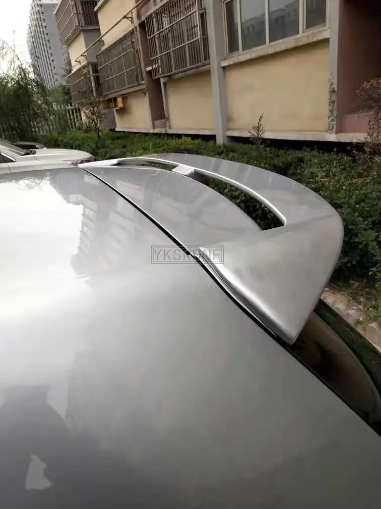 Alerón de techo para Volkswagen Golf 6 (2010-2013) - imagen 3