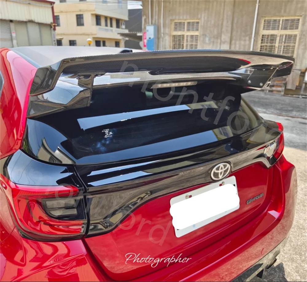Kit alerón trasero Toyota GR Yaris GXPA16 fibra carbono - imagen 5