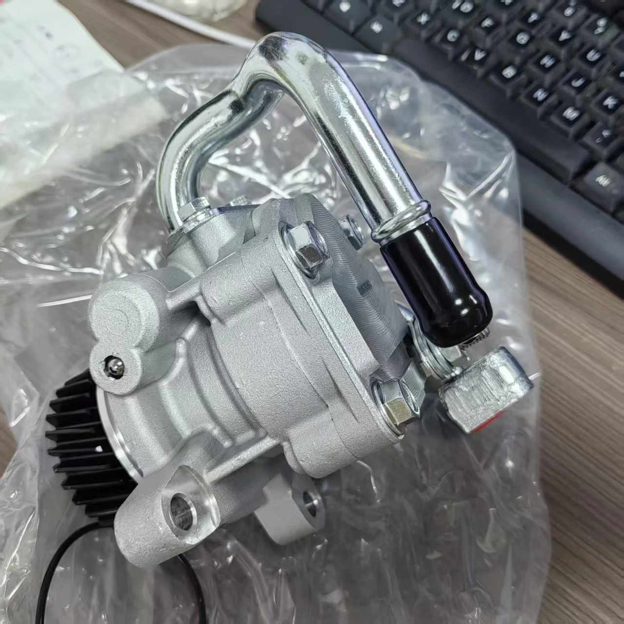 Bomba dirección asistida ISUZU D-MAX Pickup 4JK1 4JJ1 OEM 8-97946694-0 - imagen 3