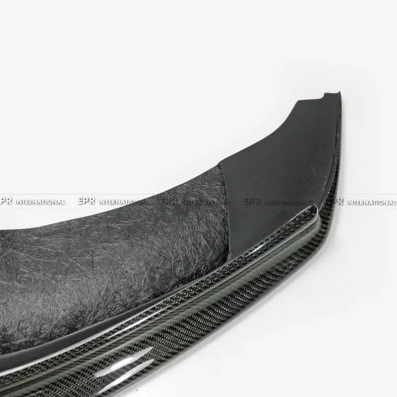 Labio delantero fibra de carbono estilo Arkym – BMW Serie 5 F10 M5 2010-2017 - imagen 5