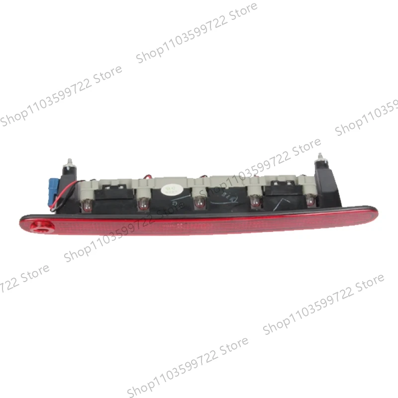 Tercera luz de freno central Suzuki Swift, Alto y S-Cross - imagen 4