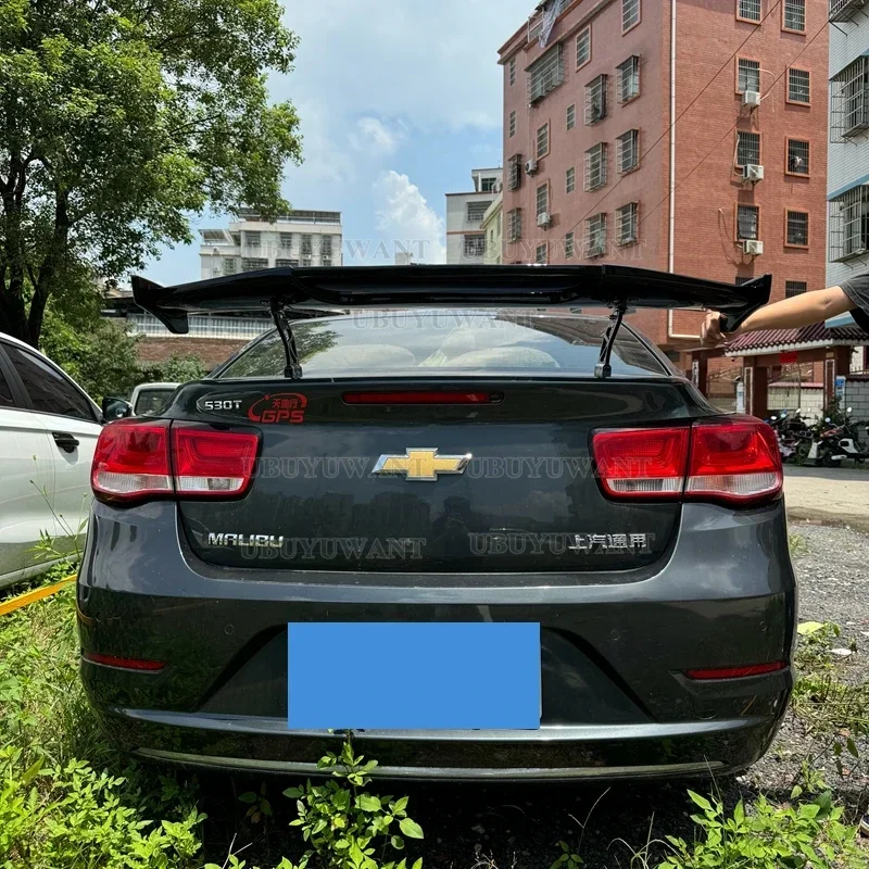 Alerón trasero de maletero con difusor para Chevrolet Malibu - imagen 4