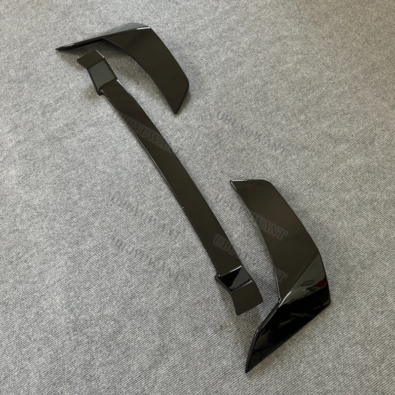 Ángulo lateral que muestra el perfil deportivo del alerón