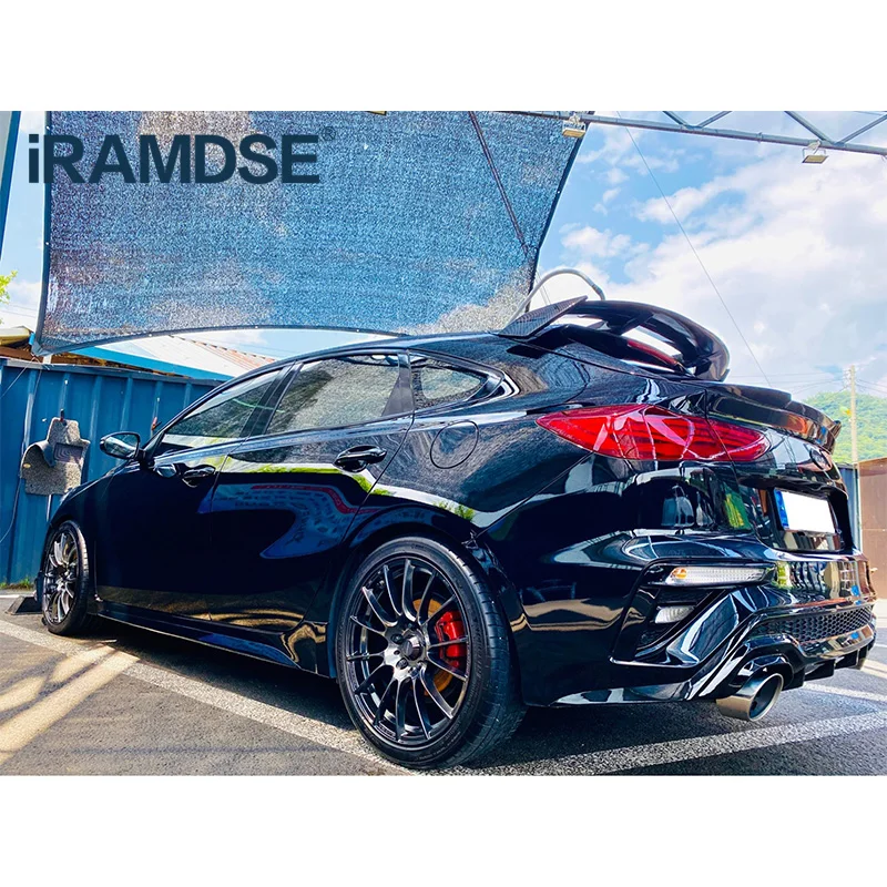 Alerón de maletero carbono ABS Renault Megane Hatchback 2016-2020 - imagen 4