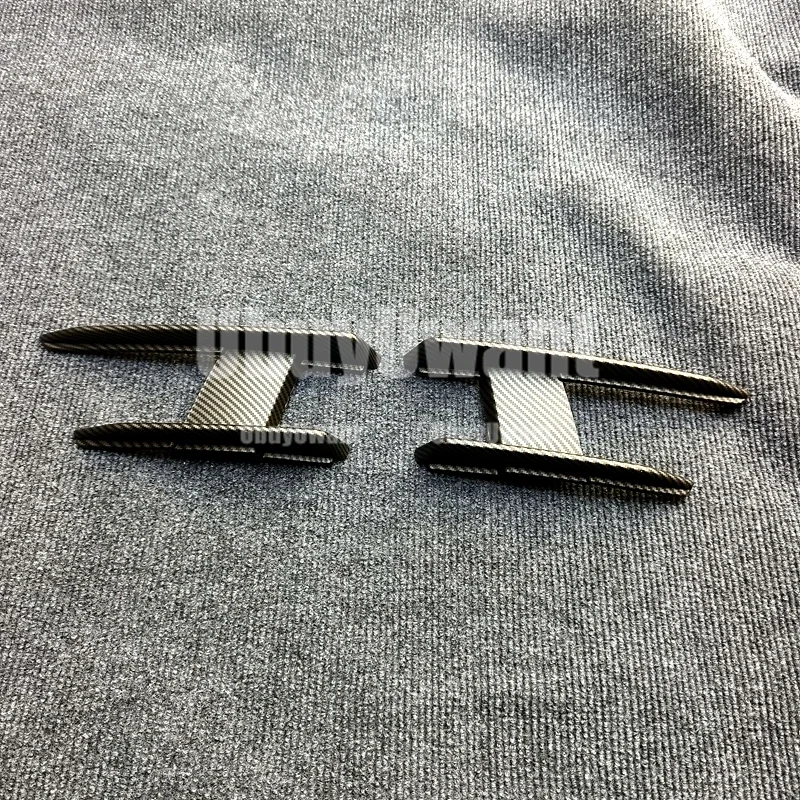 Detalle del splitter frontal y canards