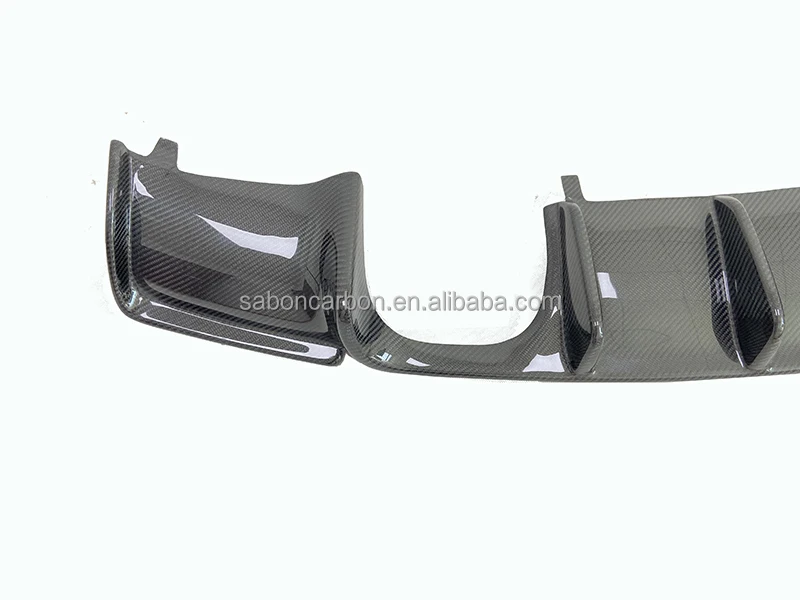 Montaje del labio difusor en BMW E92 M3