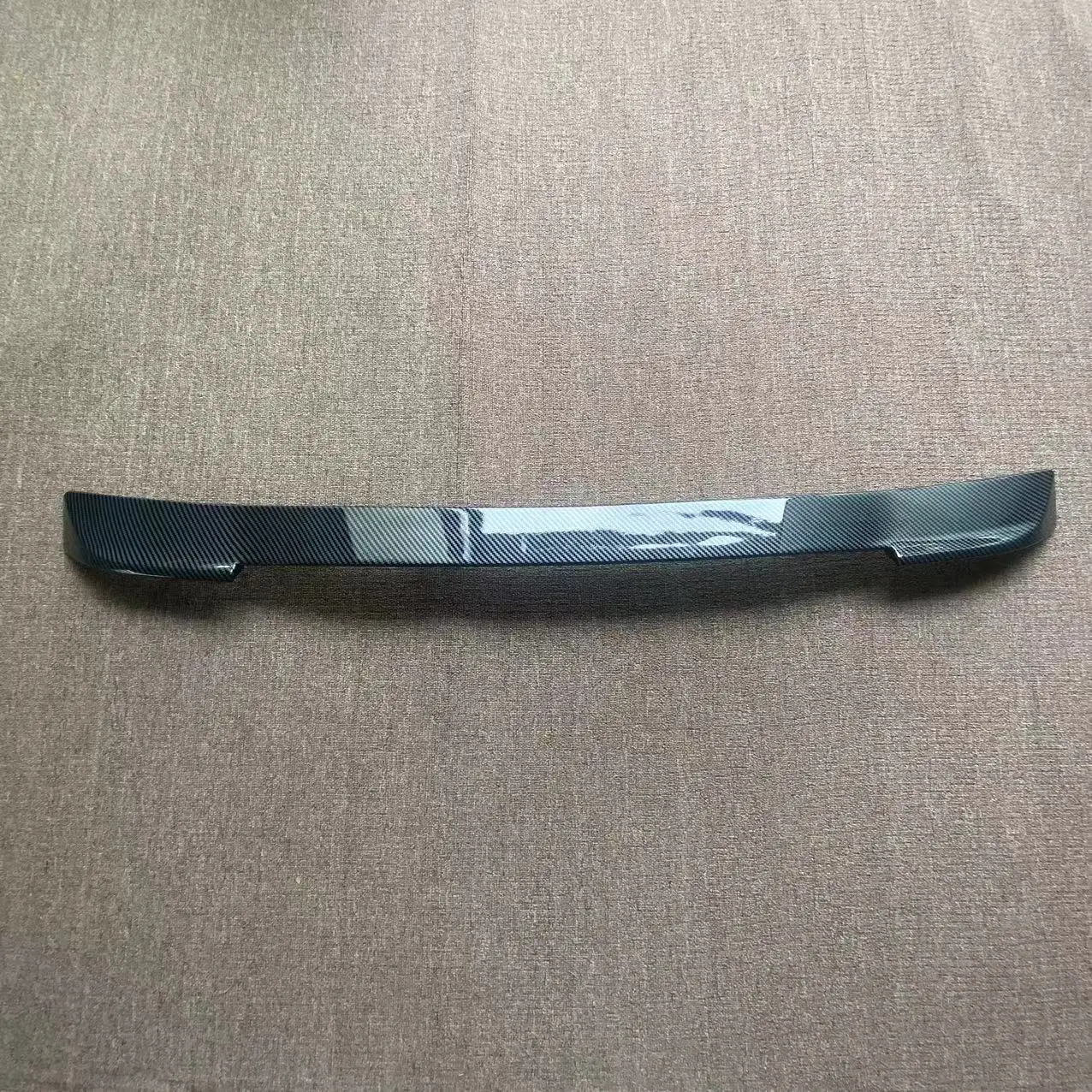 Alerón perfil aerodinámico en techo