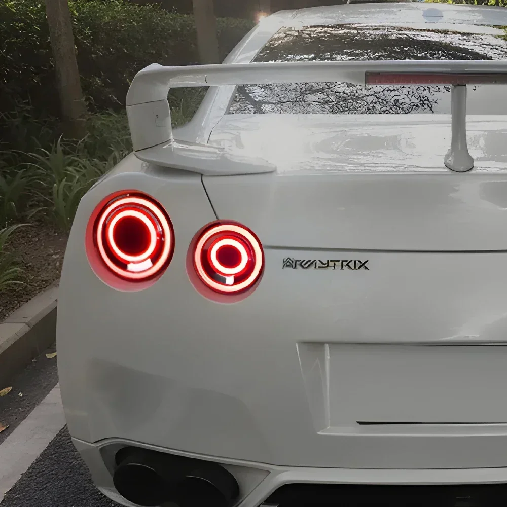 Pilotos traseros LED Nissan GT-R con intermitente dinámico - imagen 3