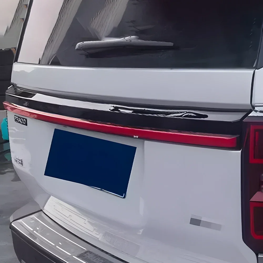 Pilotos traseros LED dinámicos para Toyota Prado LC250 2024 - imagen 2