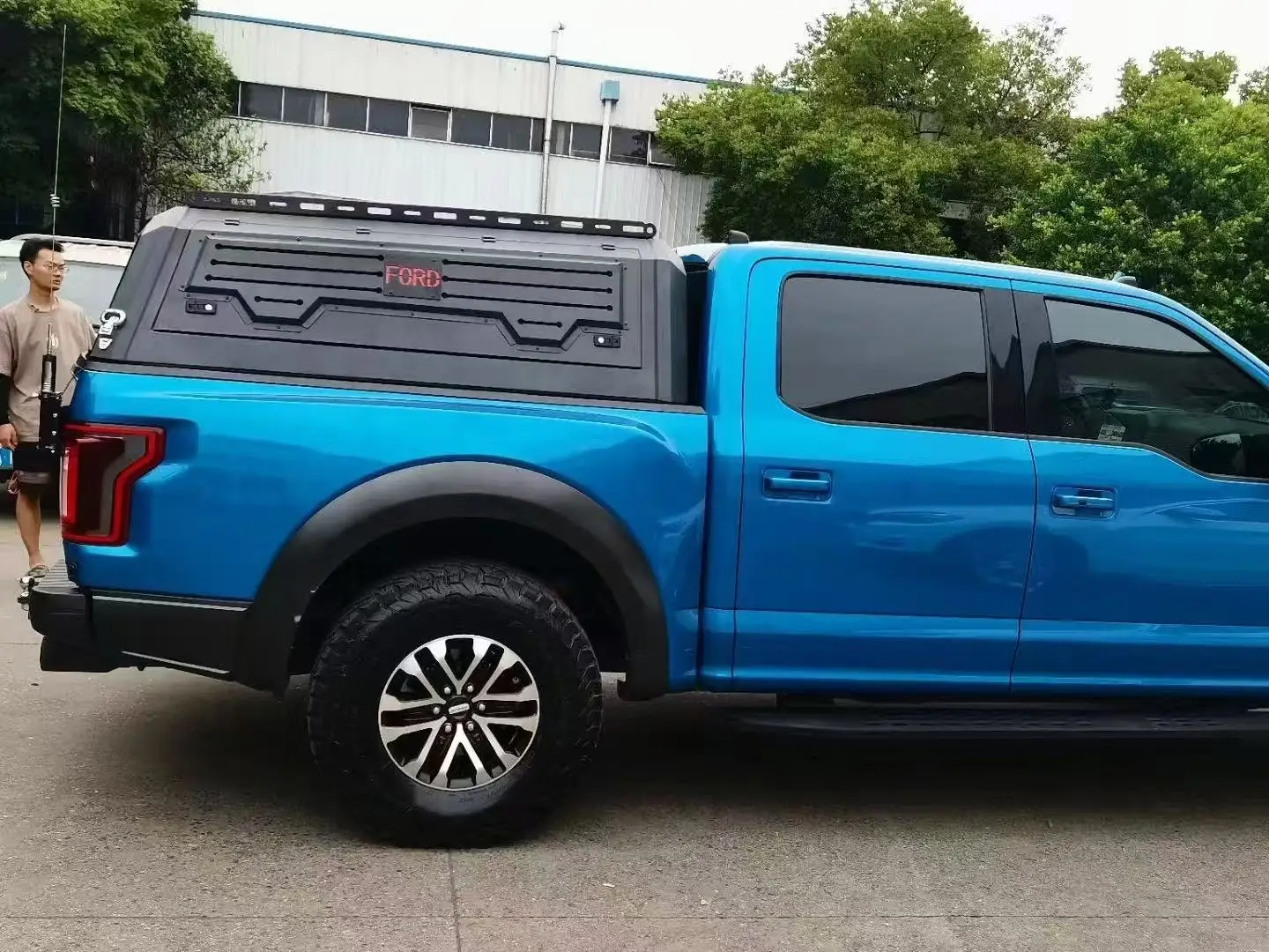 Cúpula rígida para caja Ford F-150 de 5,5 pies (2015-2021)