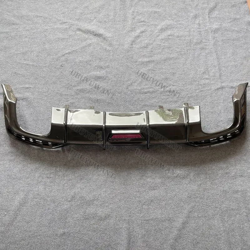 Detalle del acabado del alerón trasero para Audi