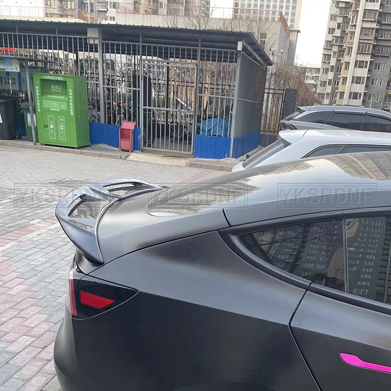 Alerón trasero de fibra de carbono para Tesla Model 3 - imagen 3