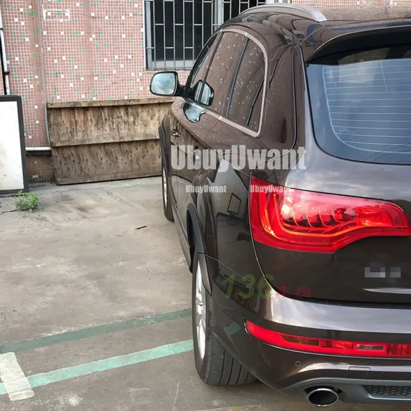 Vista trasera del Audi Q7 con los arcos de rueda instalados