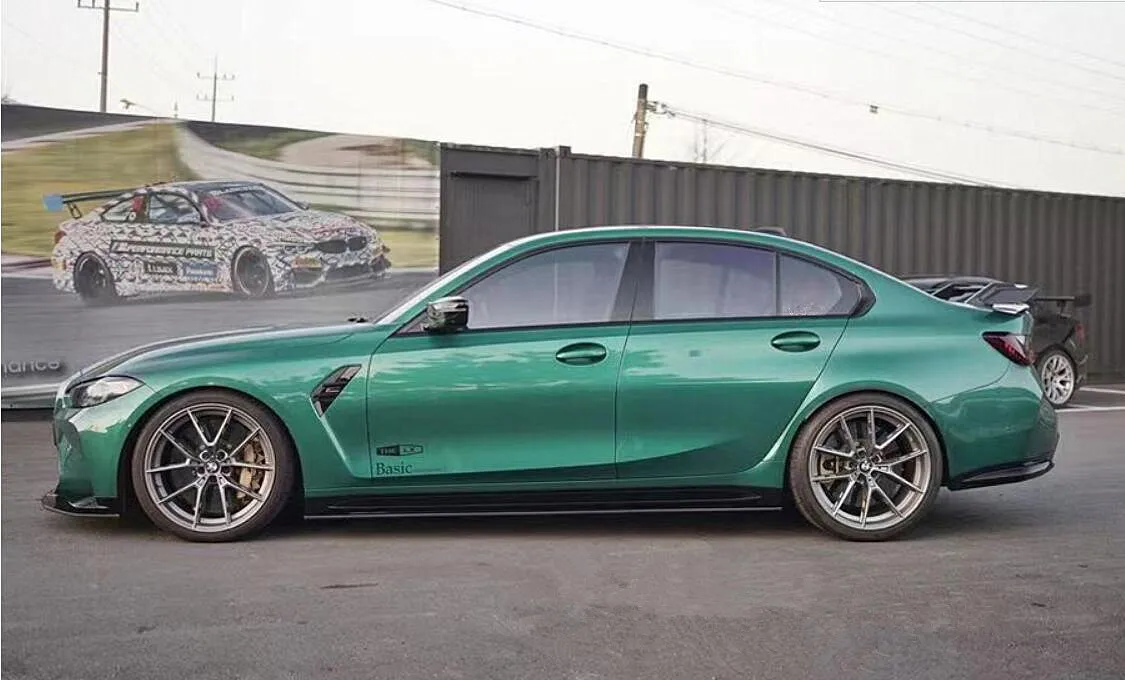 Kit aerodinámico BMW G80 M3/G82 M4 con paragolpes y faldones - imagen 5