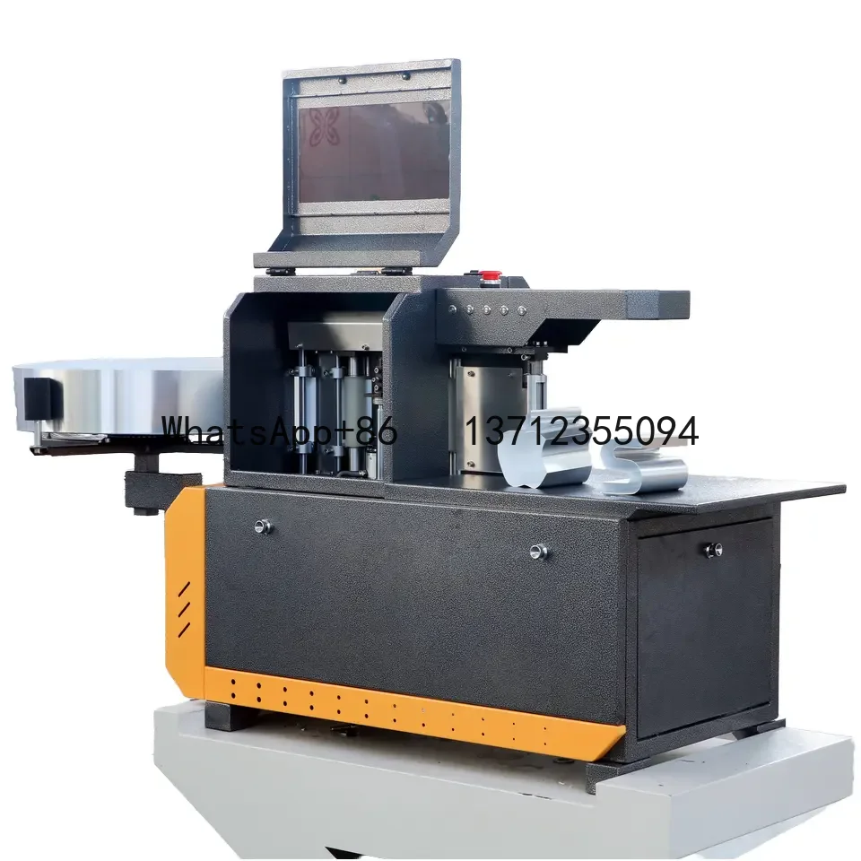 Dobladora de letras con núcleo de Motor CNC automática eficiente Operación simple Superficie plana acrílica de aluminio para doblar letras de plástico PVC