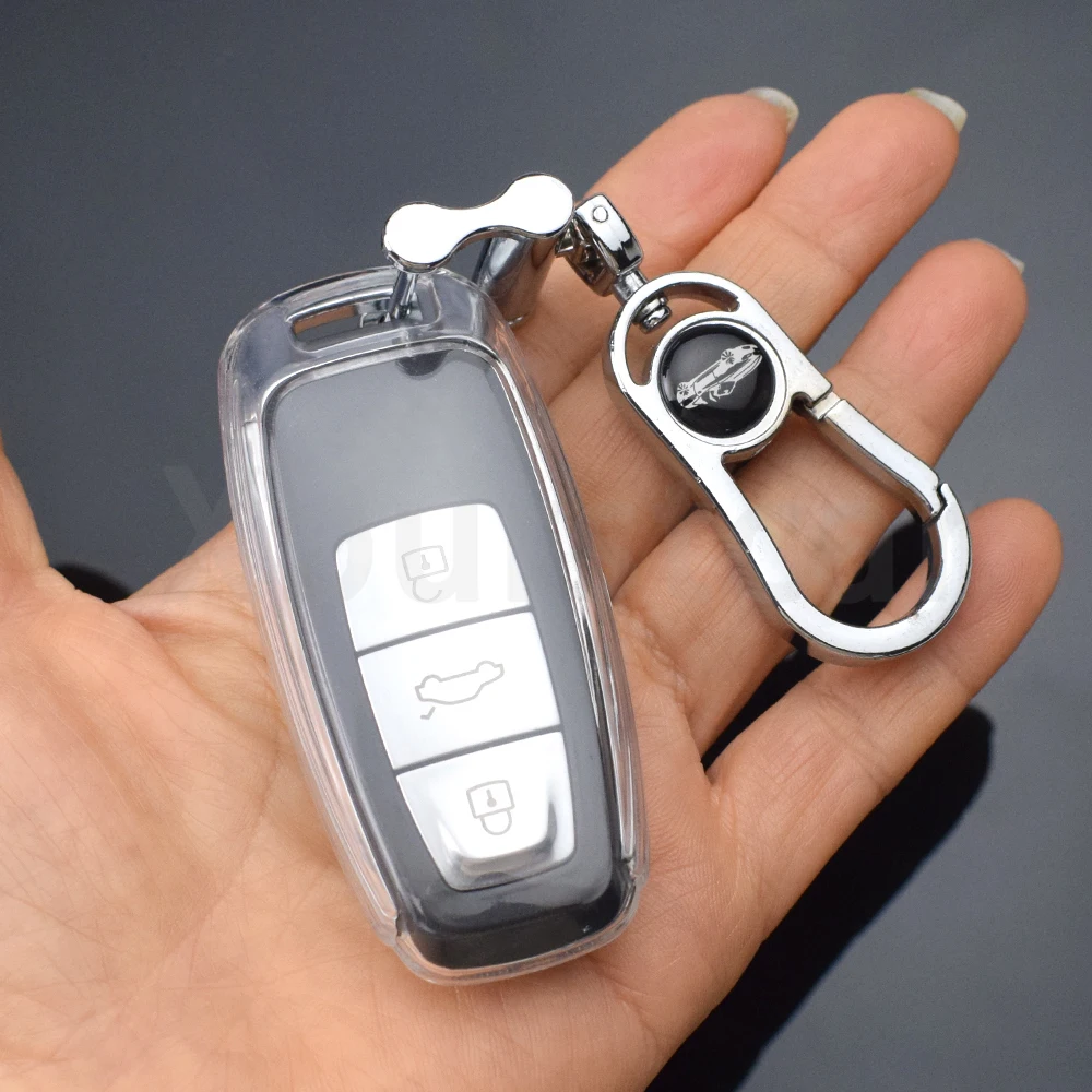 Fundas instaladas en diferentes llaves Audi