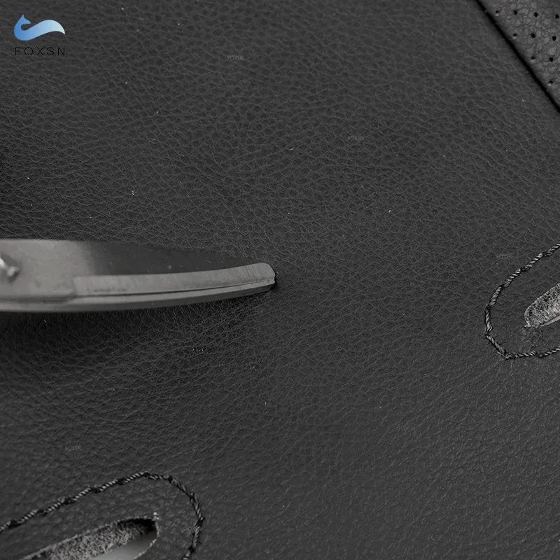 Funda de volante de cuero perforado para VW Golf IV y Passat B5 - imagen 5