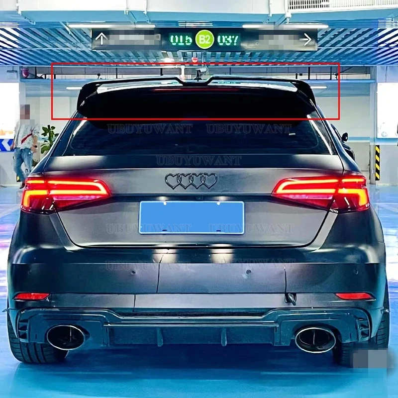 Vista del alerón trasero de techo para carrocería Hatchback