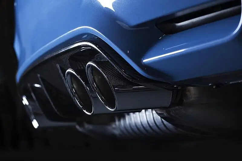 Alerón difusor trasero en fibra de carbono para BMW M3 M4 F80-F83 - imagen 3