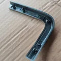 Right bright bar