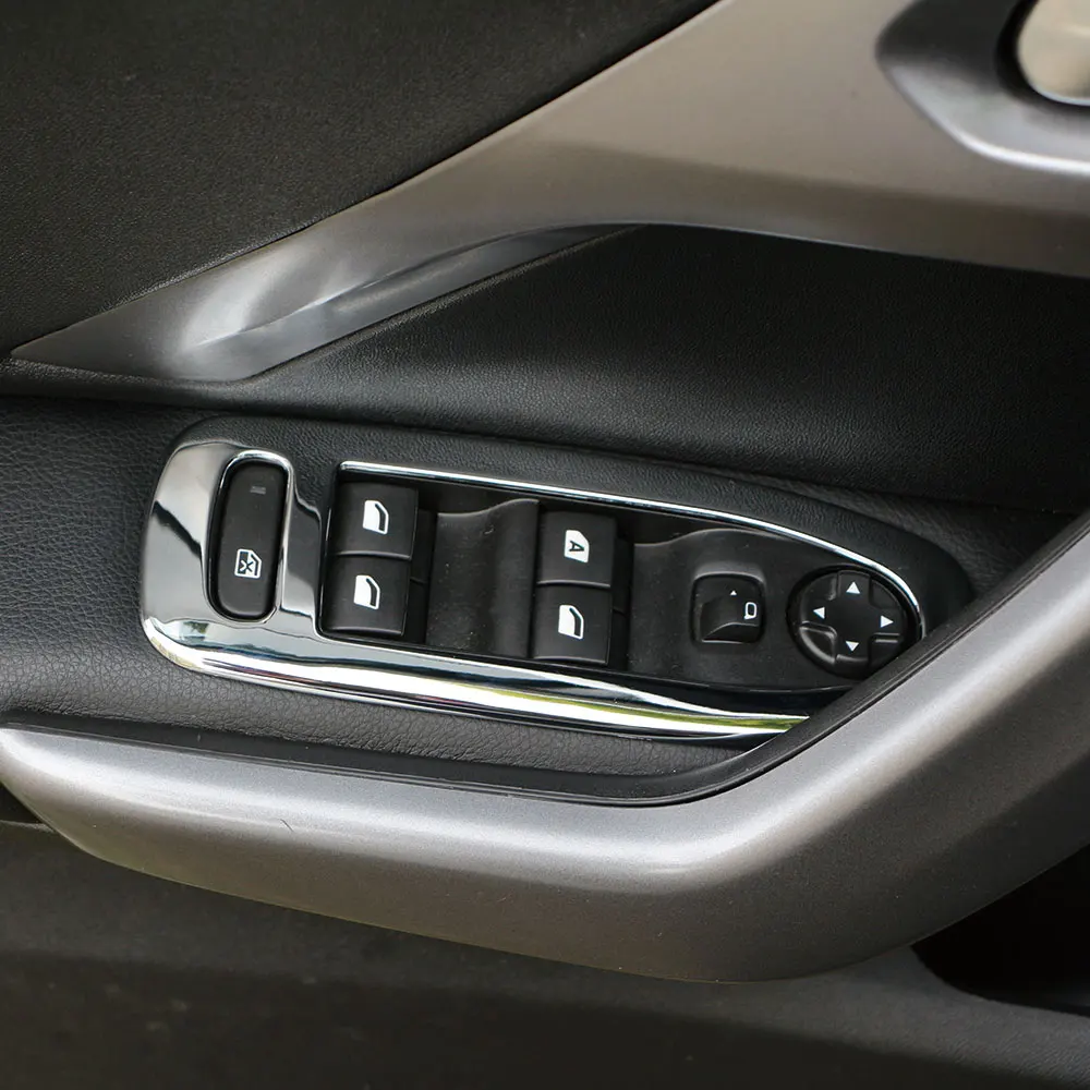 Cubre Panel Interruptores Peugeot 2008 2014-2019 ABS Cromado 4 Unidades