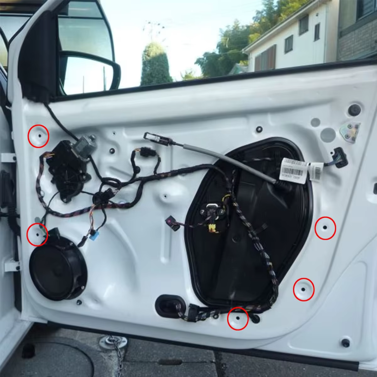 Grapas panel puerta VW 6Q0868243 para Touran, Golf y Passat - imagen 4