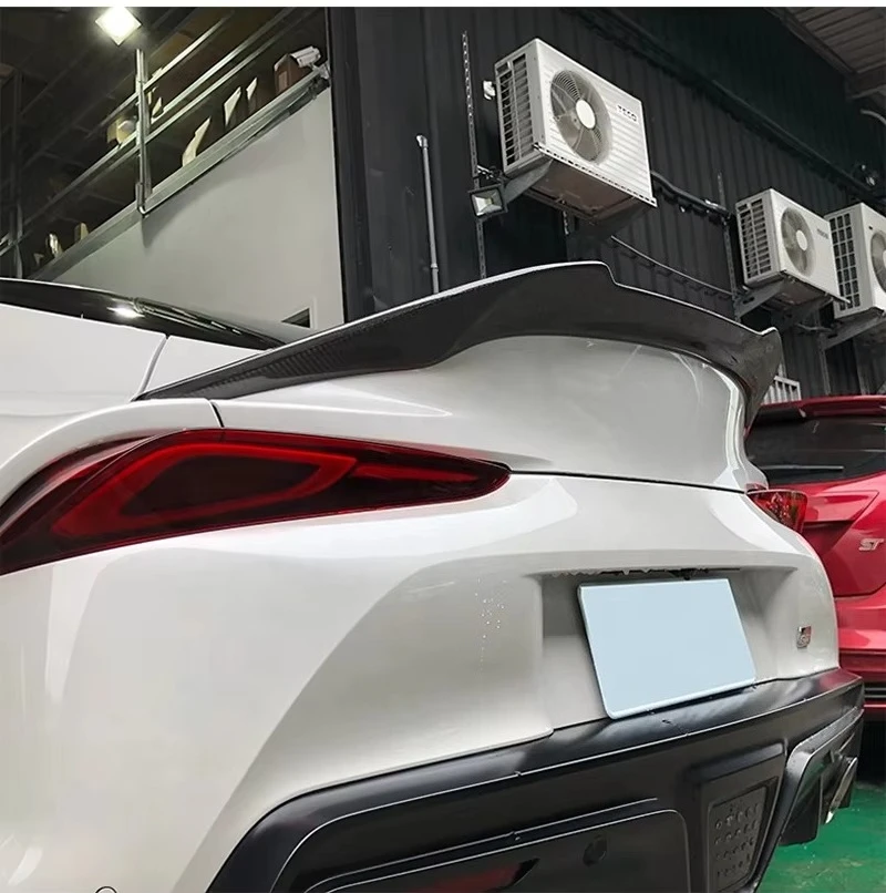 Alerón trasero de carbono estilo V – Toyota GR Supra MK5 A90/A91 2021 - imagen 5