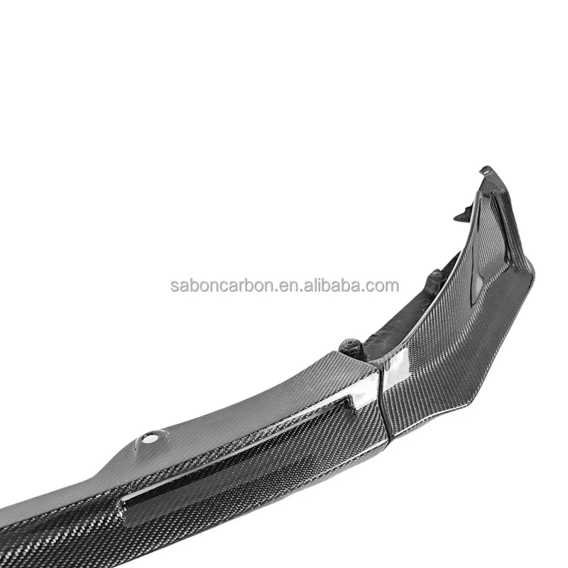 Aplicación del labio de carbono en el frontal de un BMW M3/M4