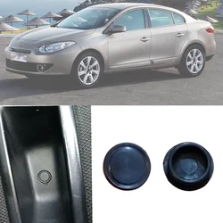 7703074513 Tapón tornillo tirador puerta Renault Fluence SM3