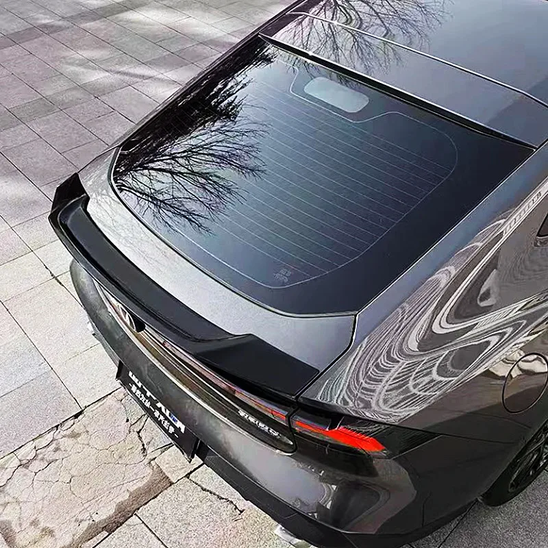 Alerón fibra carbono tipo ducktail – Chang'an UNI-V 2022-2024 - imagen 2