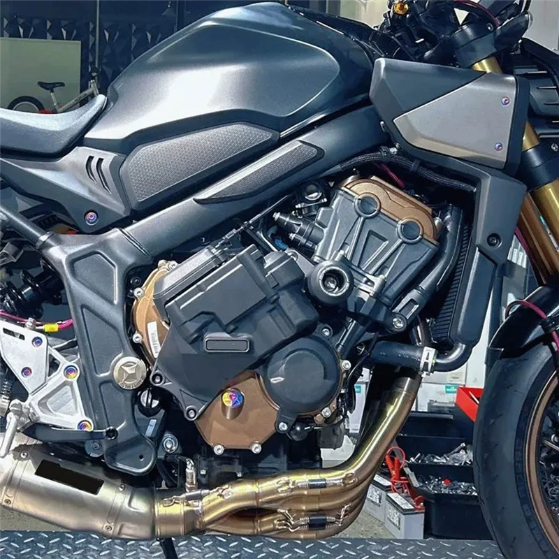 Tapa secundaria de embrague Honda CBR650R y CB650R 2024-2025 - imagen 4
