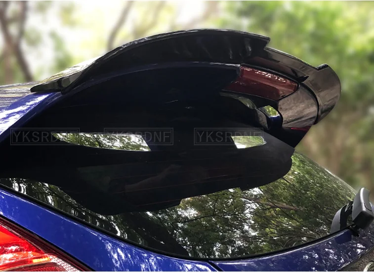 Alerón trasero de fibra de carbono negro para Ford Fiesta ST MK7/7.5 - imagen 5