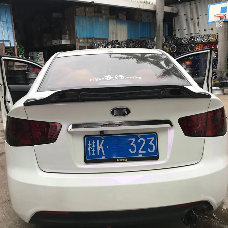 Alerón trasero de fibra de carbono para Kia Forte 2009-2016 - imagen 5