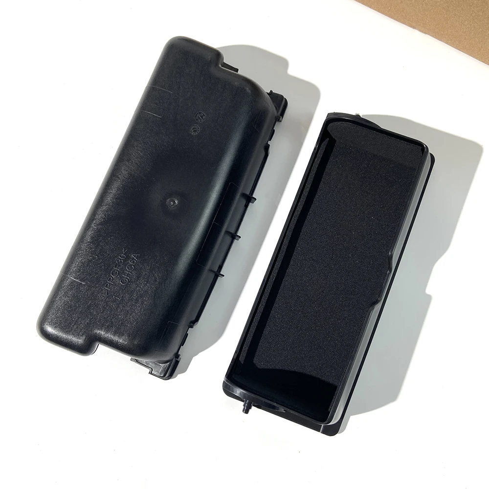 Estuche portagafas para Land Rover Defender 90/110 y Discovery 5 - imagen 4