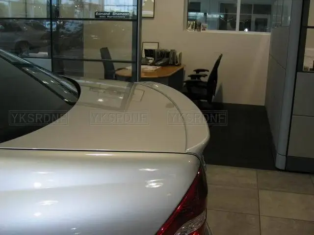 Alerón trasero de fibra de carbono para Mercedes-Benz Clase C W203 - imagen 5
