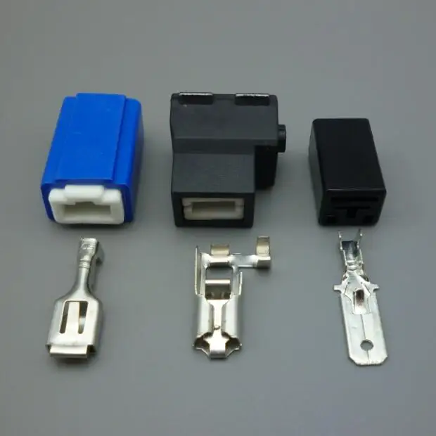 Shhworldsea Conector de cableado 12/24 V en ángulo recto para faros - imagen 2