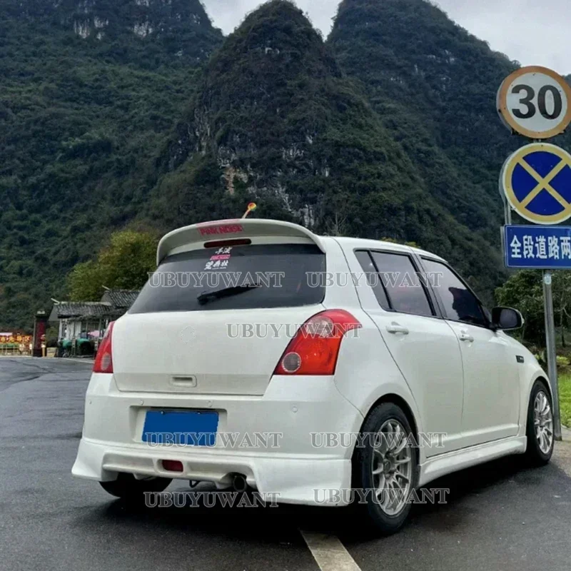 Alerón de techo Suzuki Swift Mk3 estilo cuchara en fibra de carbono - imagen 3