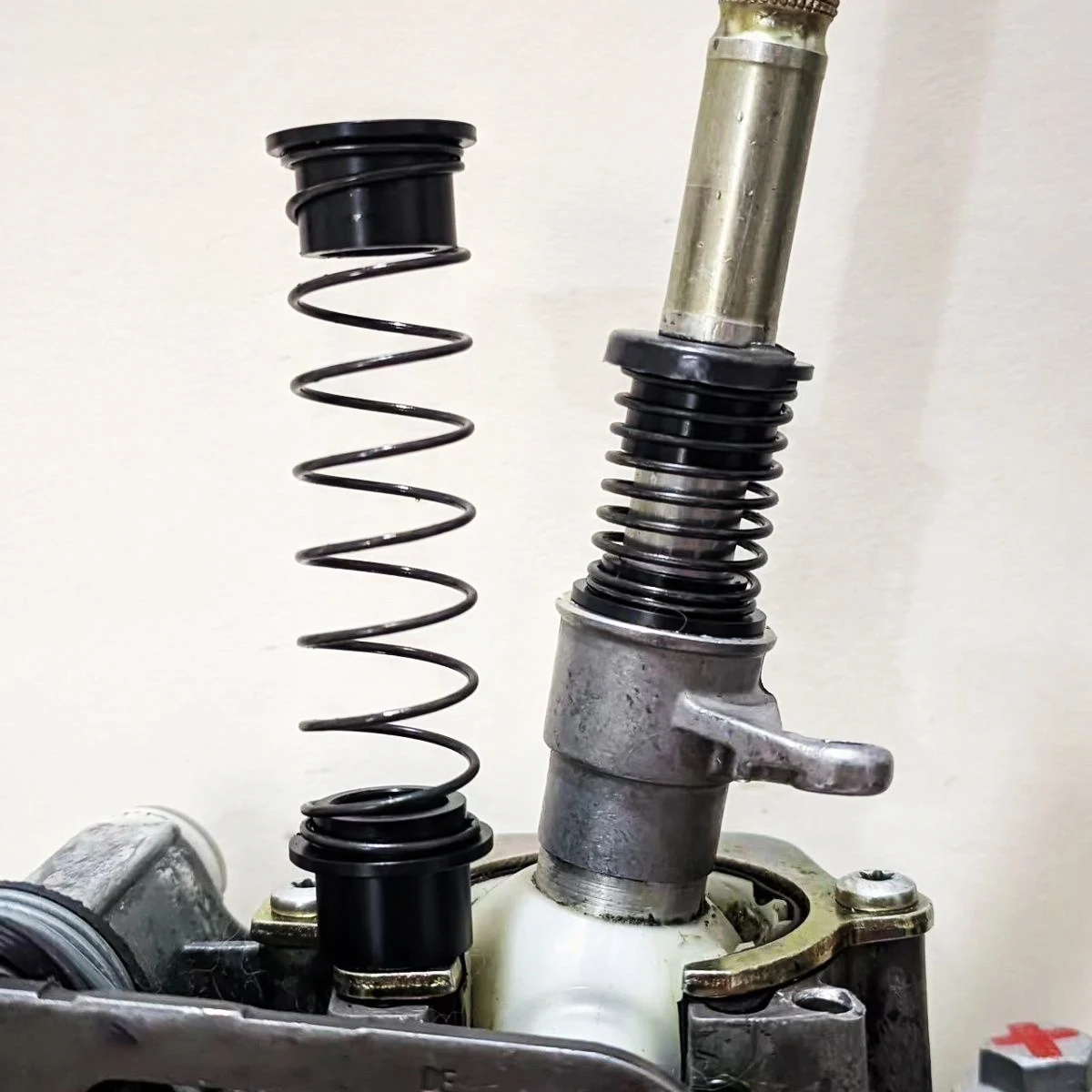 Componentes del kit de bujes para SEAT y Skoda