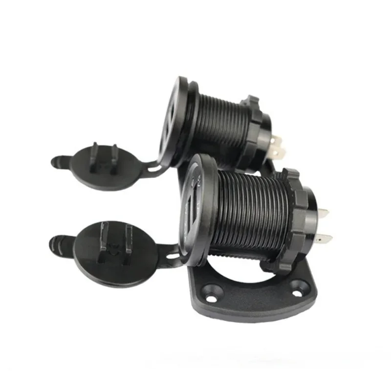 Toma de mechero 12V cargador USB dual impermeable coche y barco - imagen 5