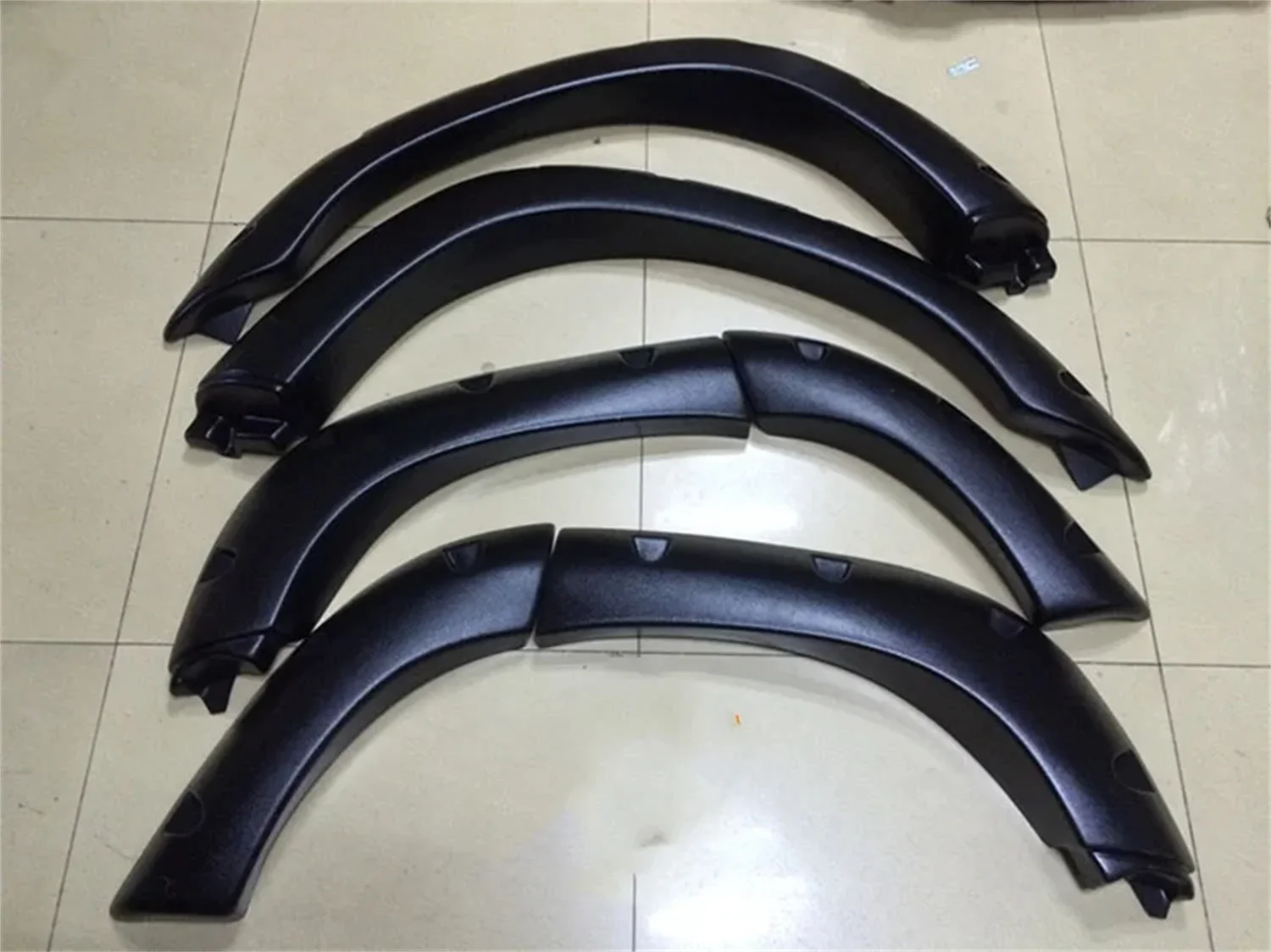 Aletines de paso de rueda para Toyota Land Cruiser LC80/FJ80 - imagen 2