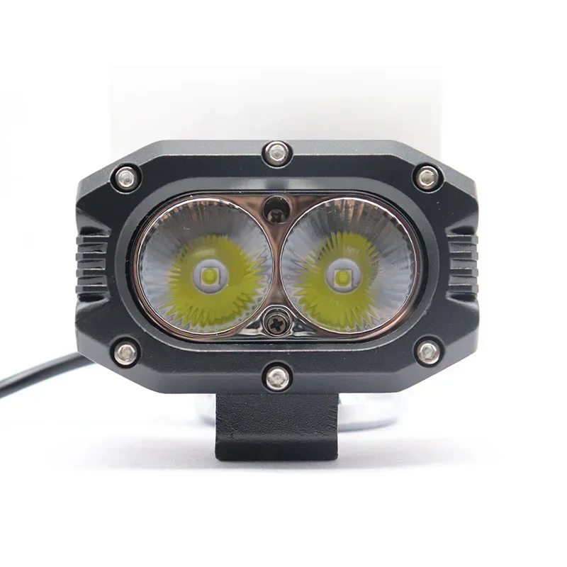 Foco LED de trabajo ovalado para coche, moto y todoterreno - imagen 2